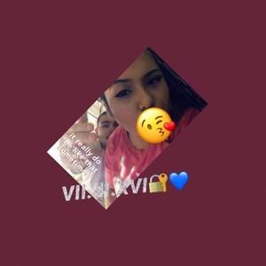 Meet your Posher, Esmeralda